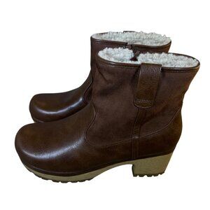 Womens Brown Ankle Boots With Faux Fur Lining & Side Zipper